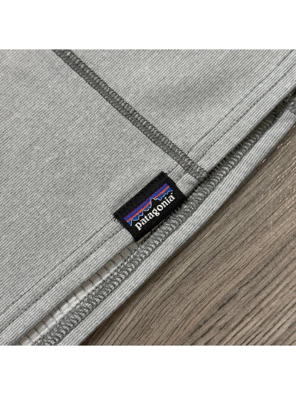 Patagonia Women's Capilene Midweight Zip-Neck Pullover - Light Grey - Picture 3 of 8